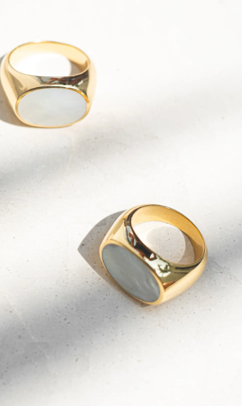 Celine on sale signet ring