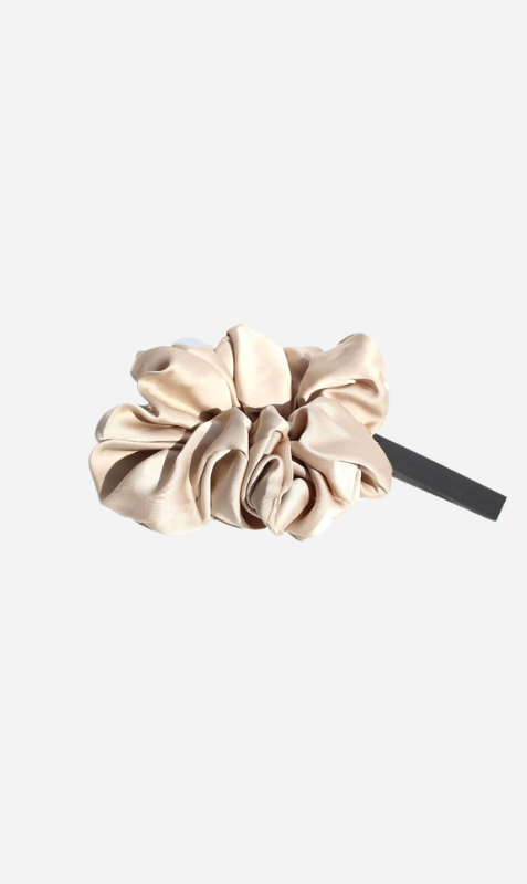 Queen Of The Foxes | Xl Scrunchies - Champagne
