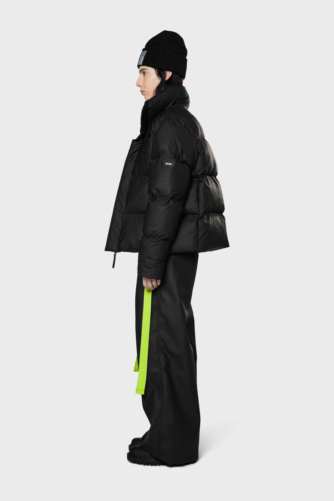 Rains puffer hot sale jacket black