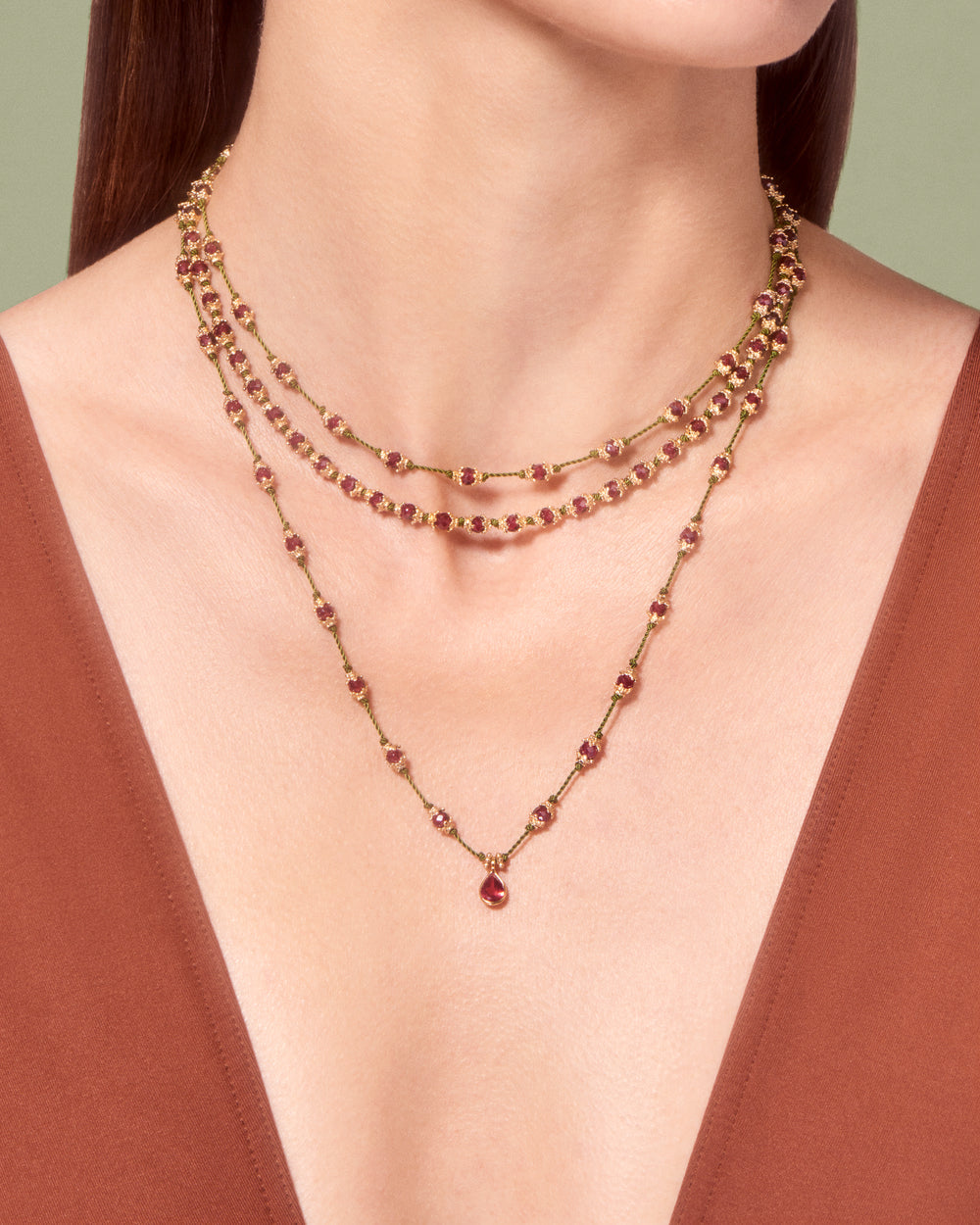 Tityaravy | Peony Necklace - Green/Garnet