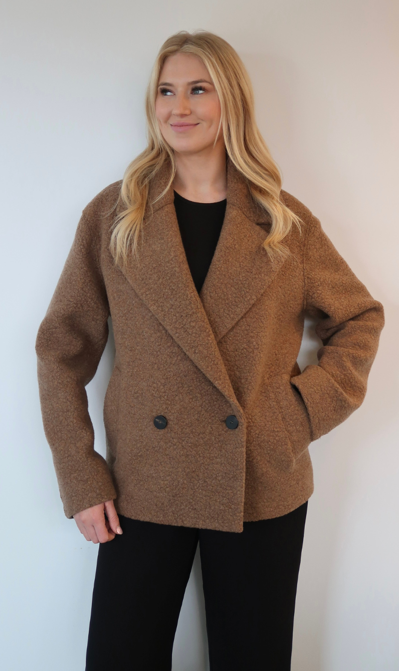 Harris Wharf London | Cropped Outdoor Jacket - Teddy Brown