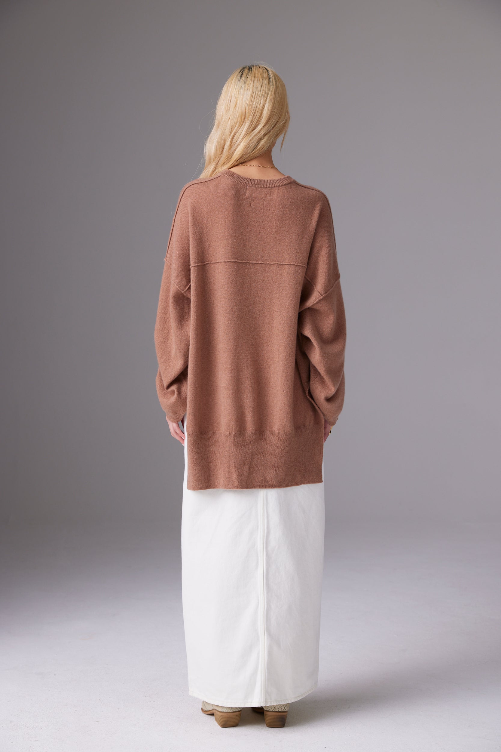 CRUSH | Tyler Button Cashmere Crew - Coco