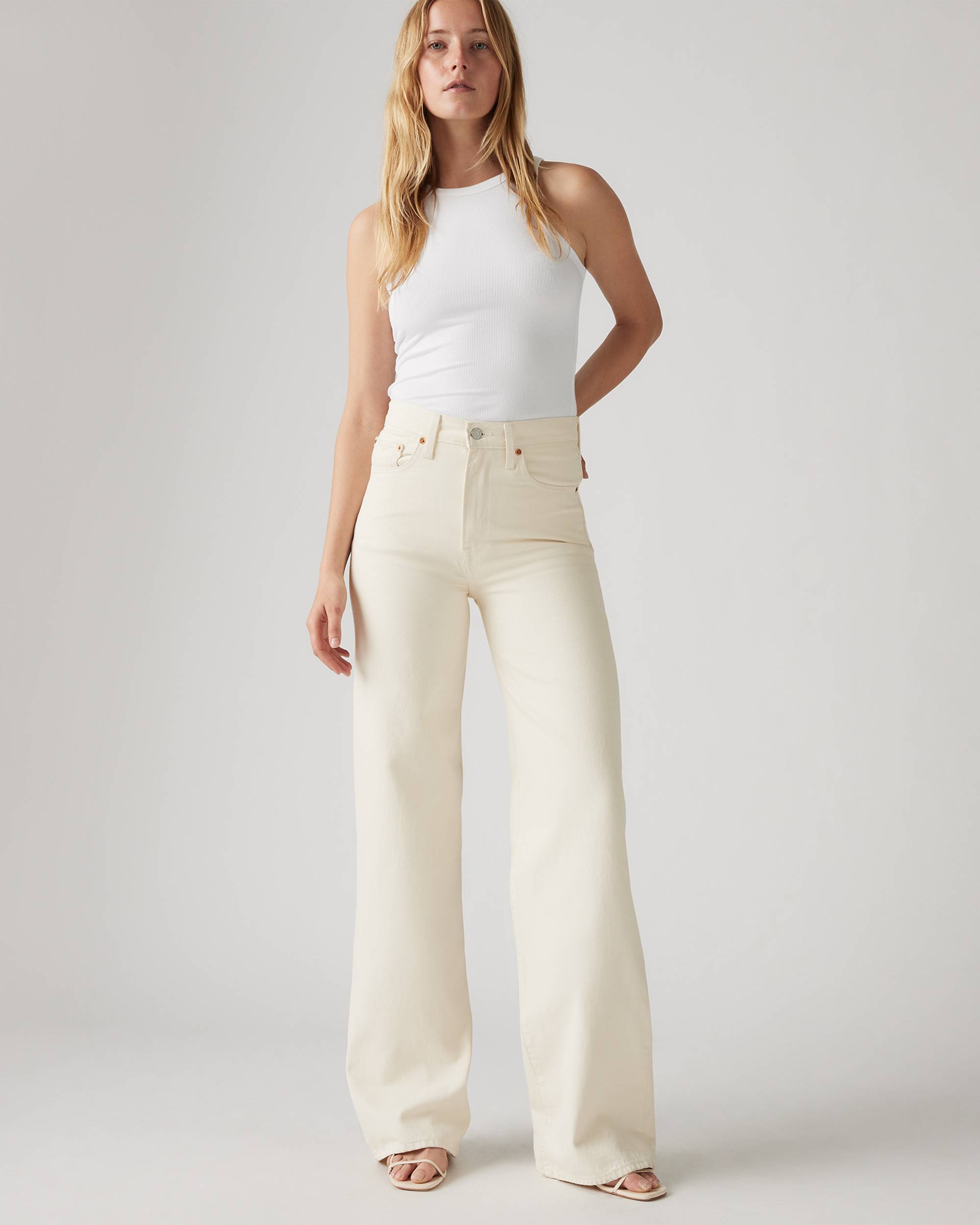 Levi's | Ribcage Wide Leg - Barely Freezing