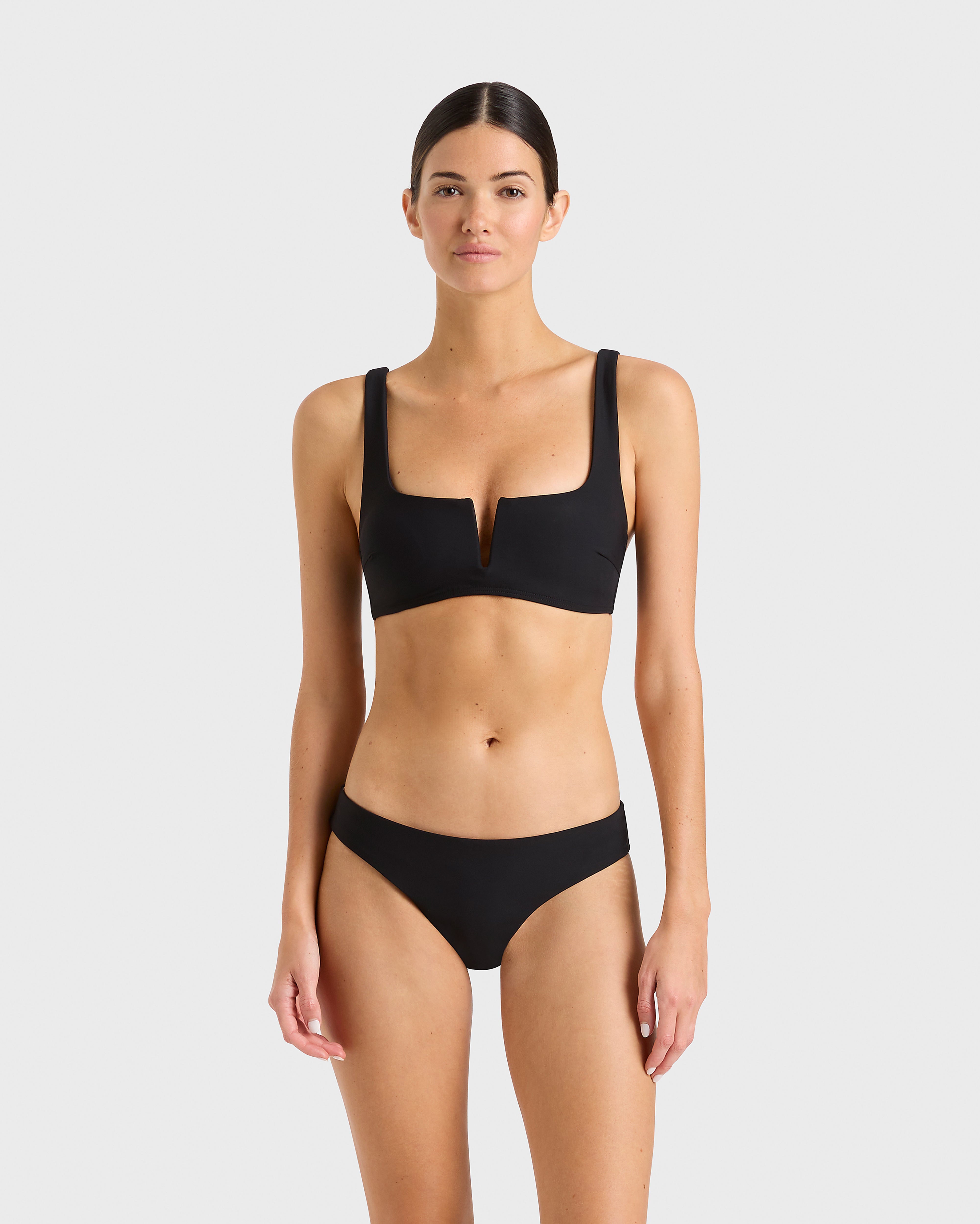 Bondi Born | Clio Bikini Top - Black