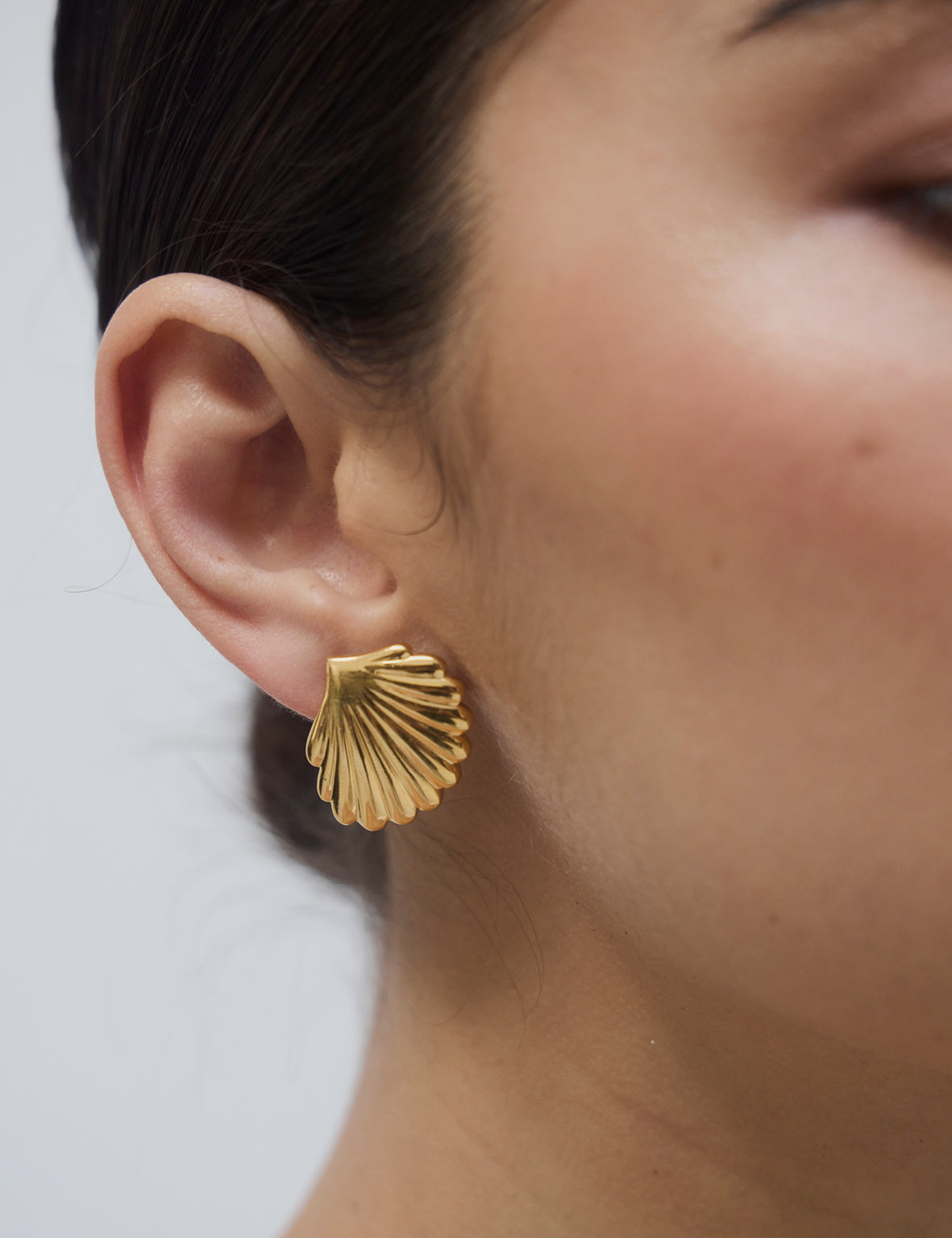 La Tribe | Clam Earring - Gold