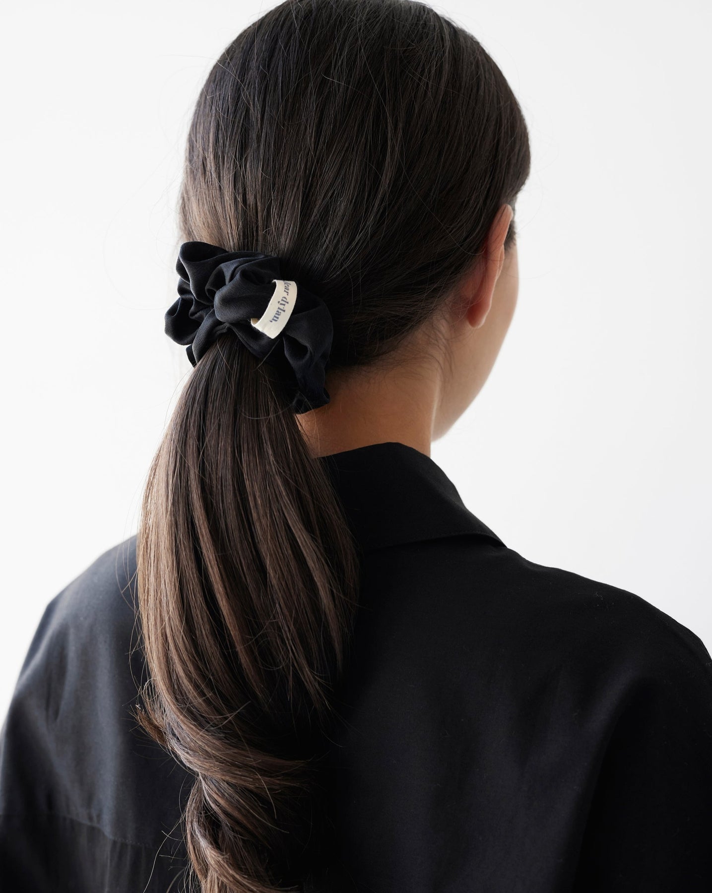 Dear Dylan | Silk Scrunchie - Noir