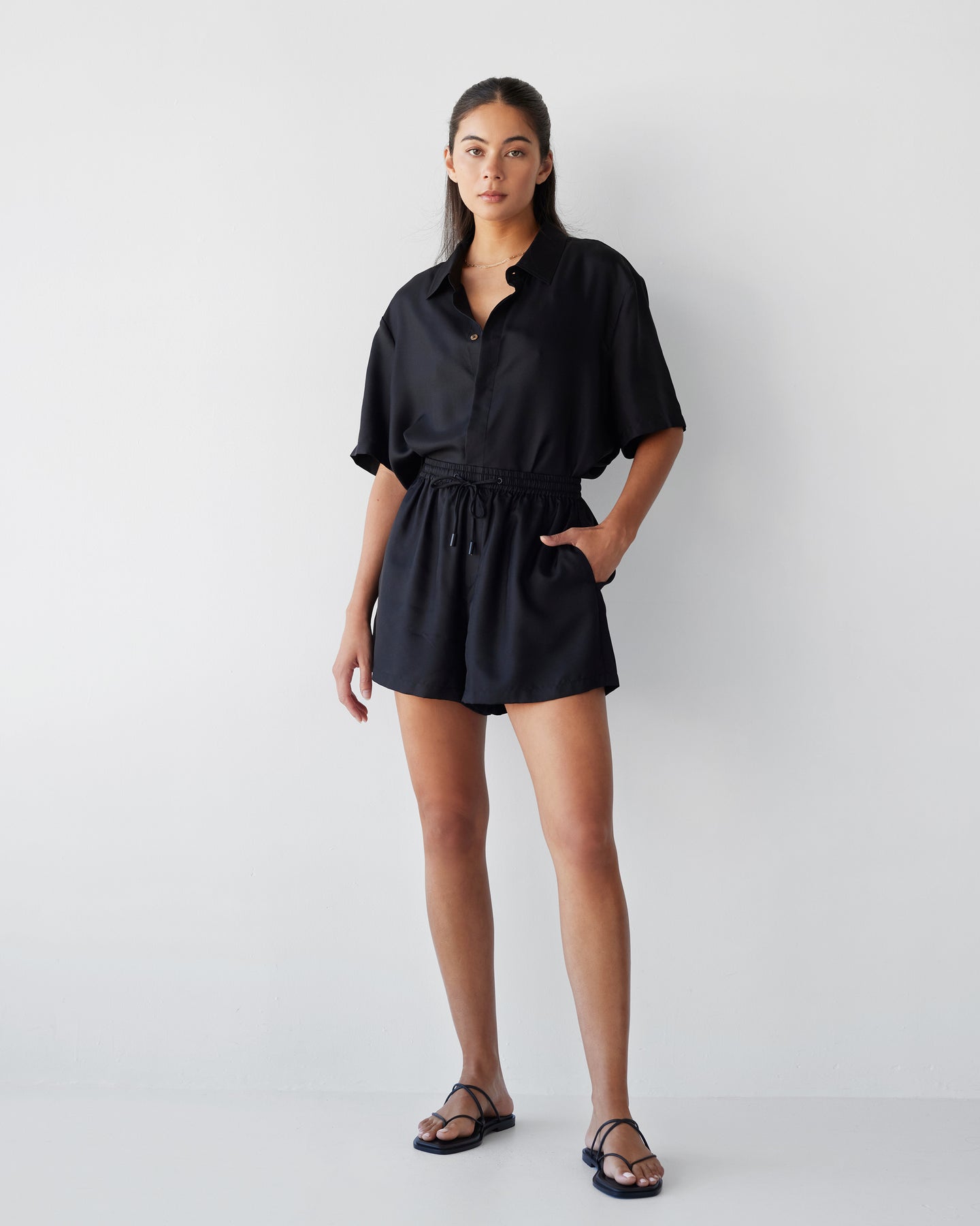 Dear Dylan | Silk Twill Drawstring Short - Noir