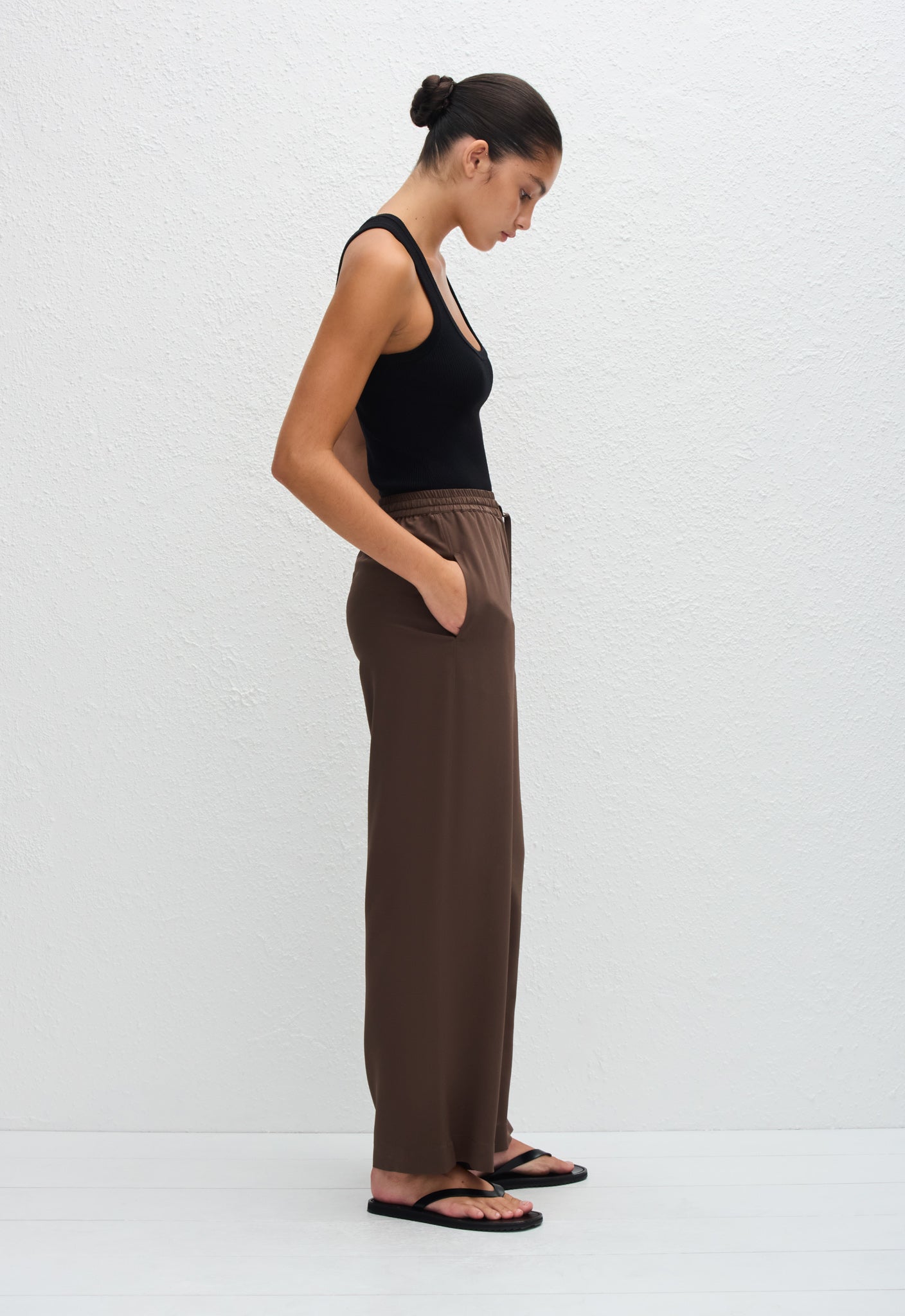 Matteau | Drawstring Trouser - Truffle