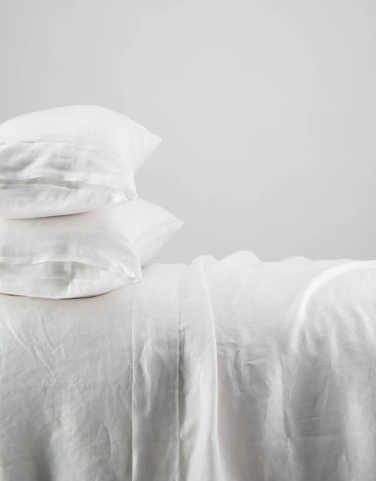 Isle Of Omni | European Linen Sheet Set - White