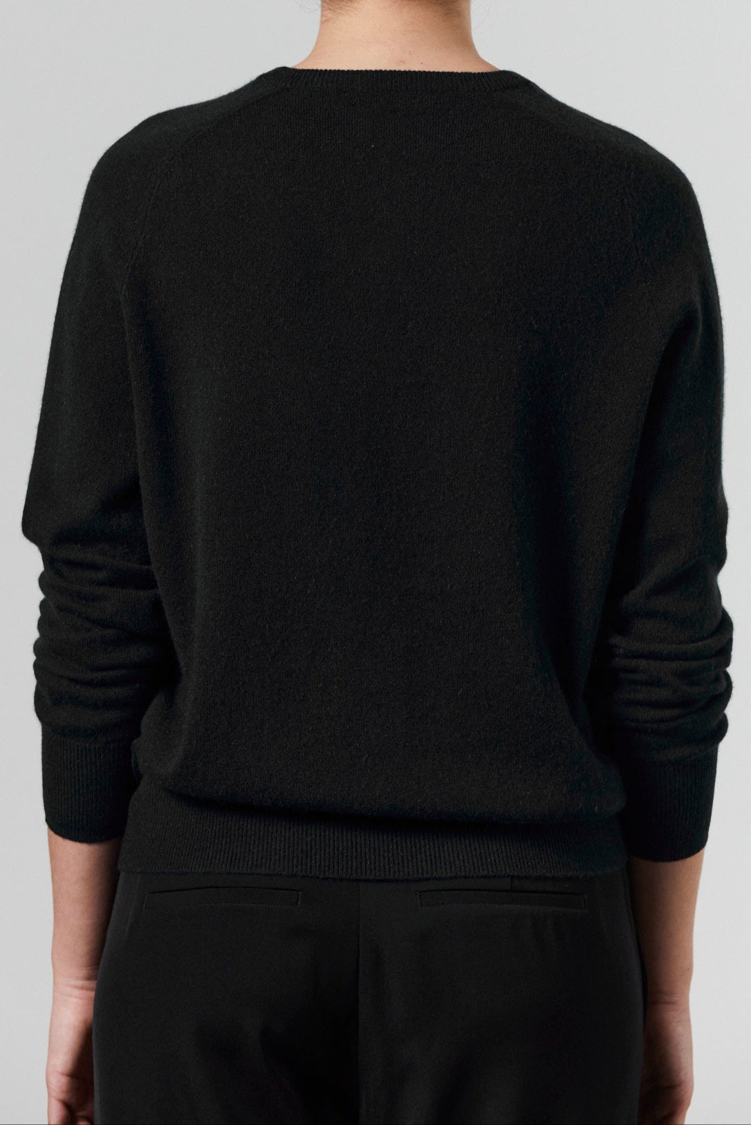 Laing | Amy Cashmere V Neck - Black