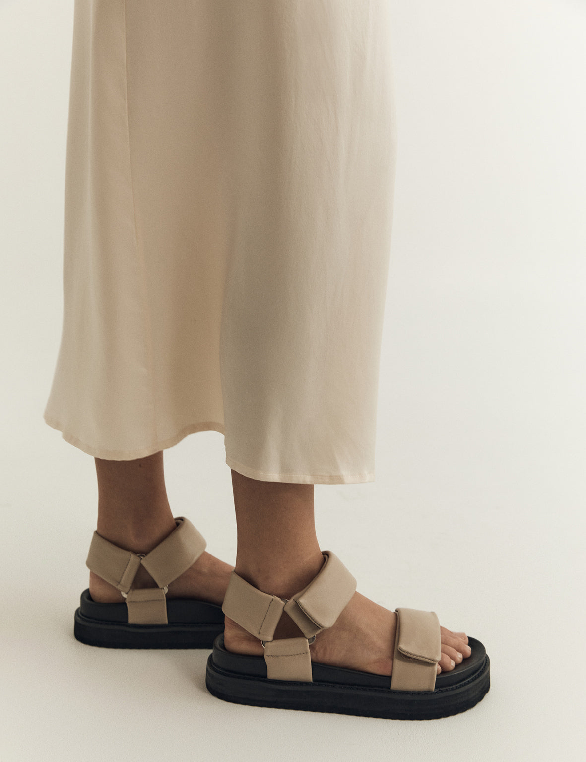 La Tribe | Maja Platform - Taupe