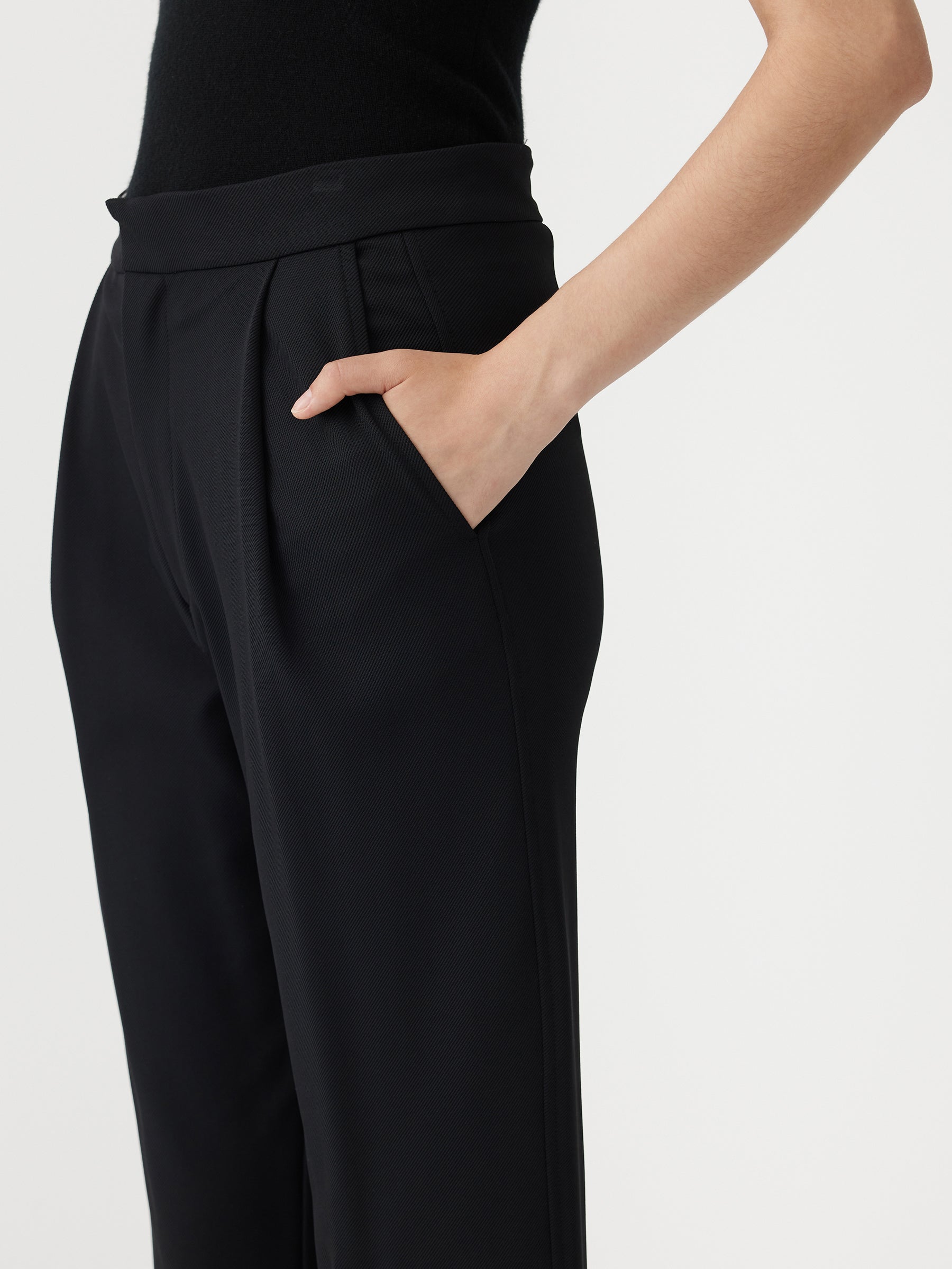 Bassike | Stretch Twill Pleat Pant - Black