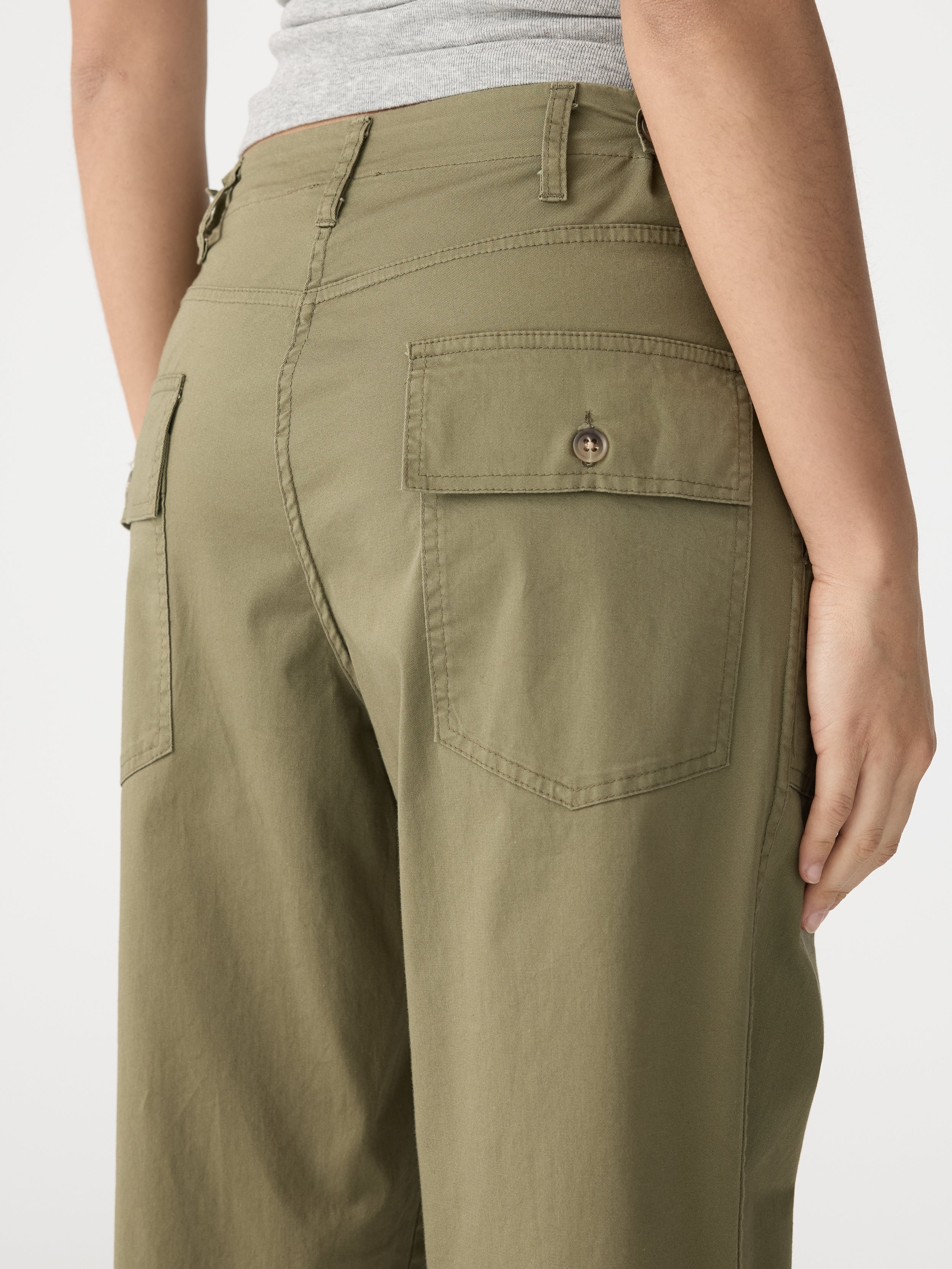 Bassike | Stretch Cotton Relaxed Pant - Military