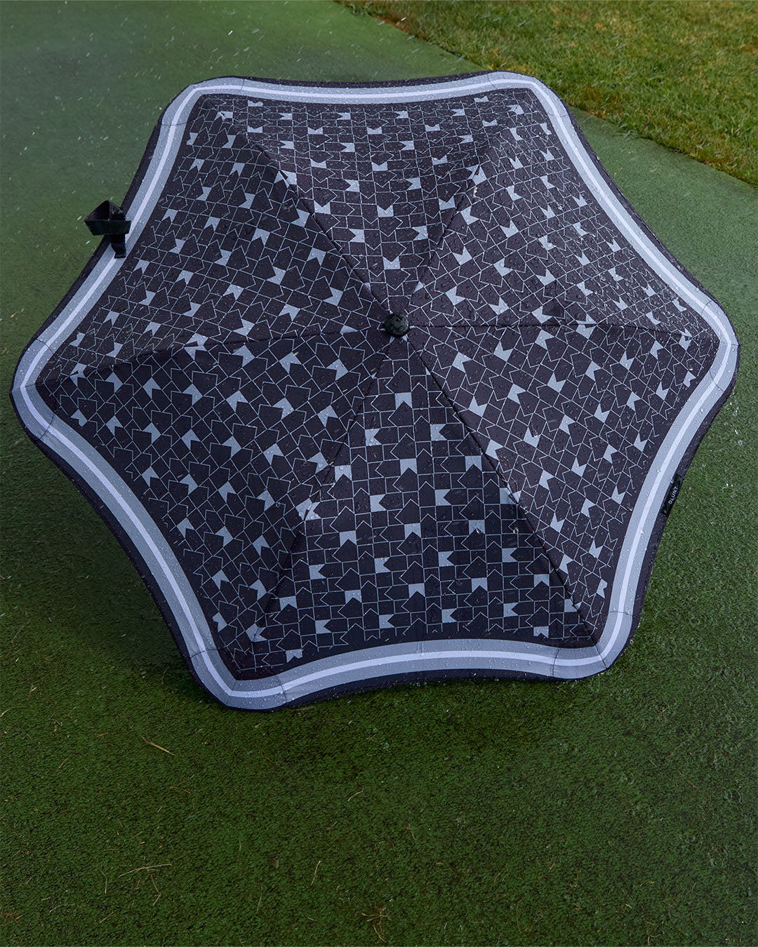 Blunt X Karen Walker | Metro Umbrella - Black/Grey Monogram