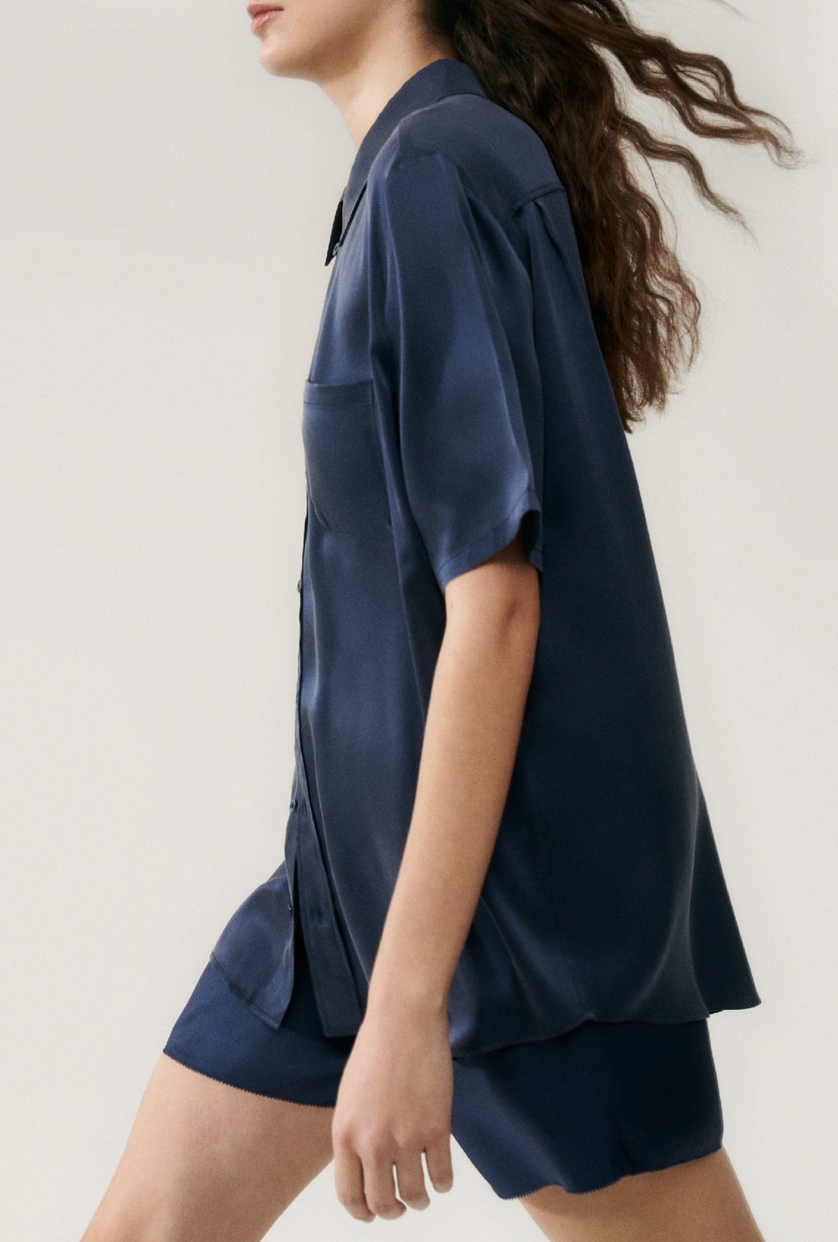 Silk Laundry | Short Sleeve Boyfriend Shirt - Midnight