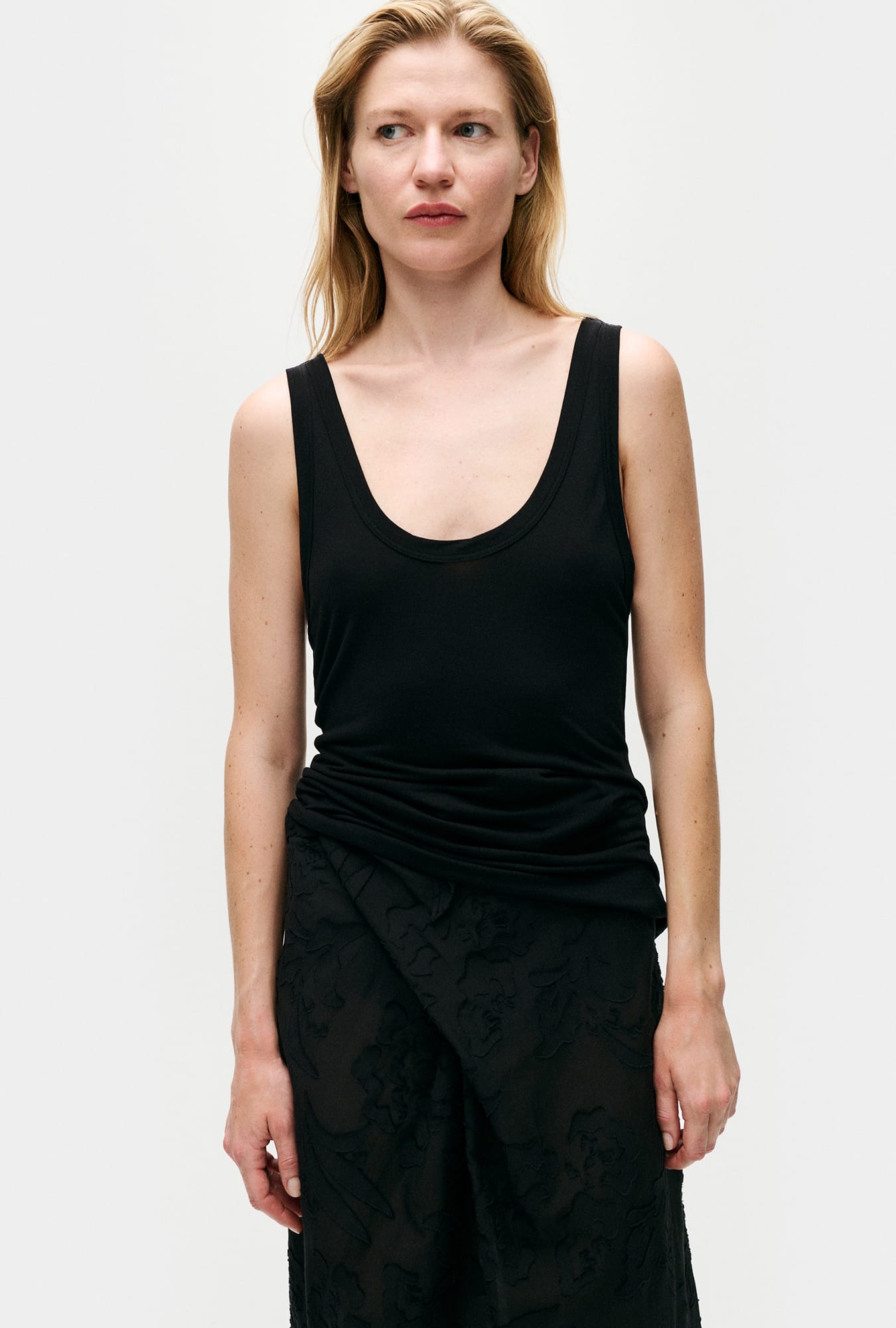 Silk Laundry | Jersey Modal Scoop Tank - Black