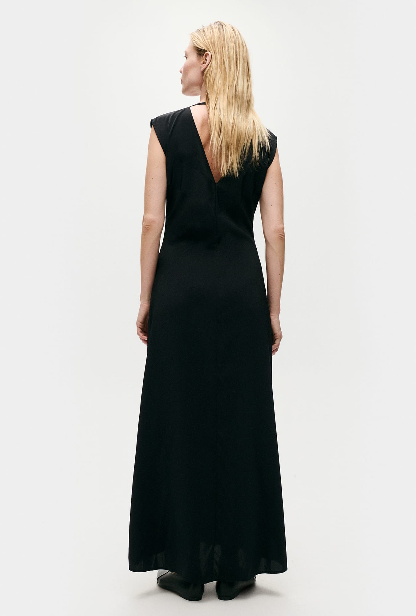 Silk Laundry | Pleated Dress - Black