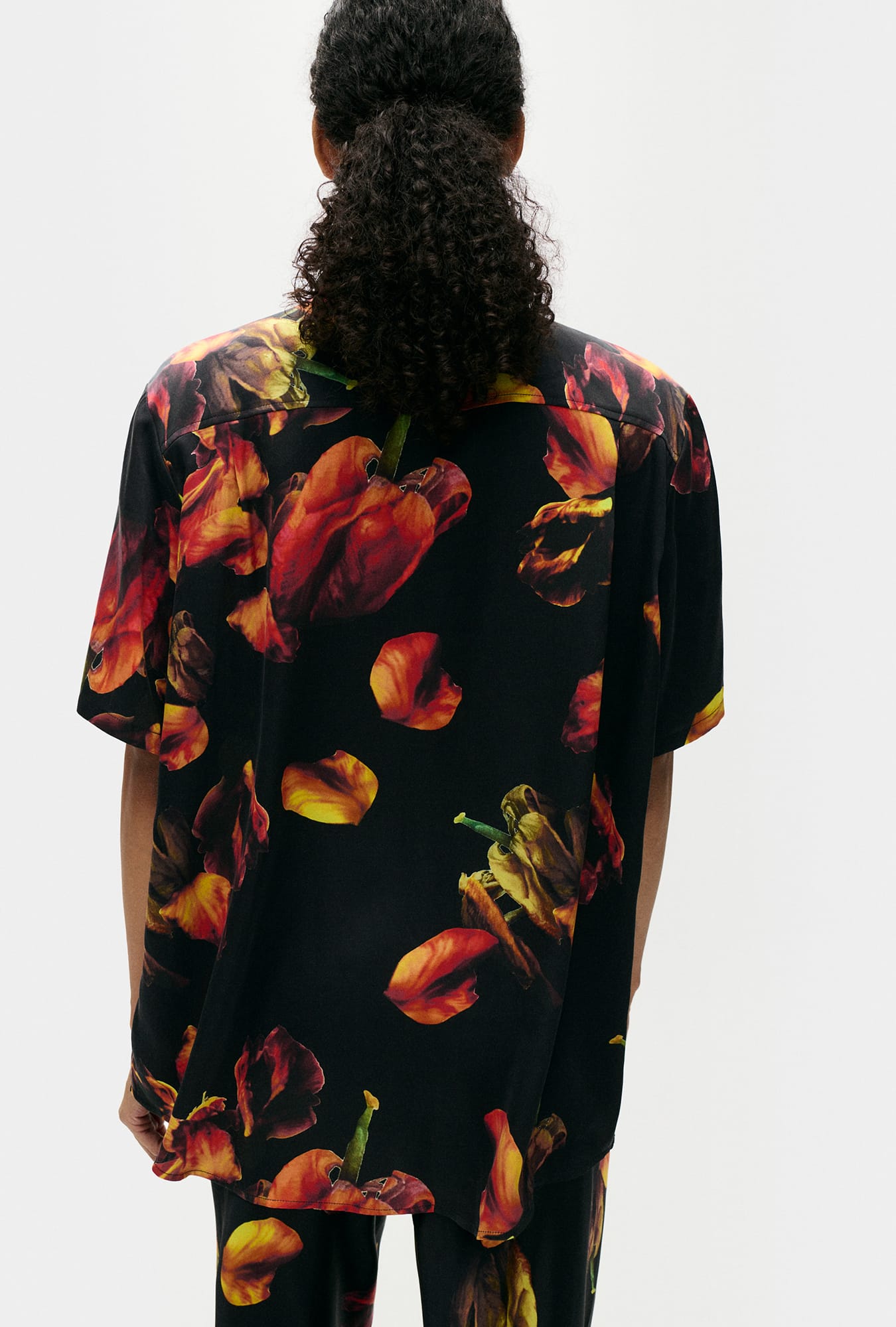 Silk Laundry | Short Sleeve Boyfriend Shirt - Tulipa Black