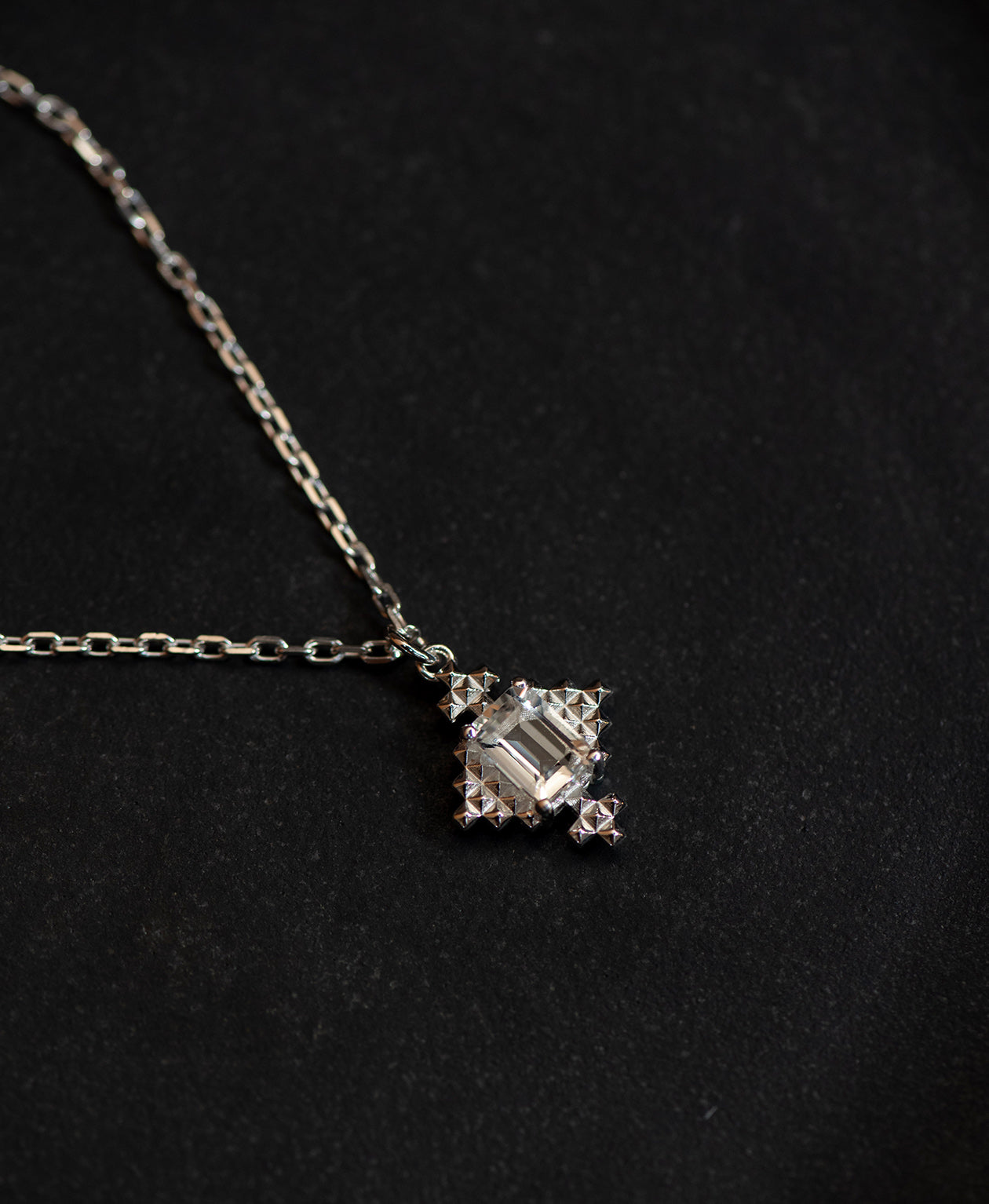 Zoe & Morgan | Reya Necklace - Silver/White Topaz