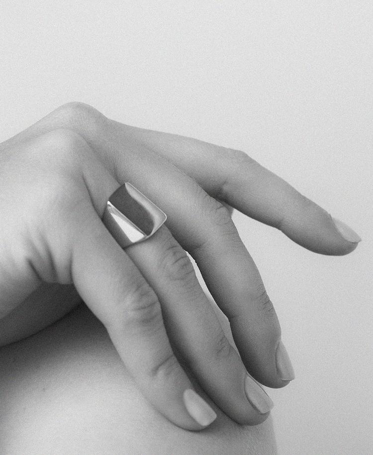 Meadowlark | Fairfax Signet Ring - Gold Plated